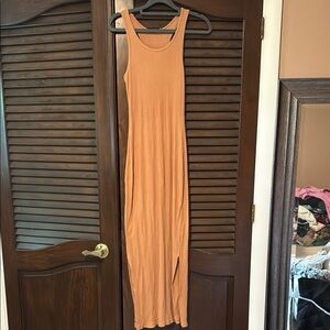 Sleeveless brown Maxi Dress